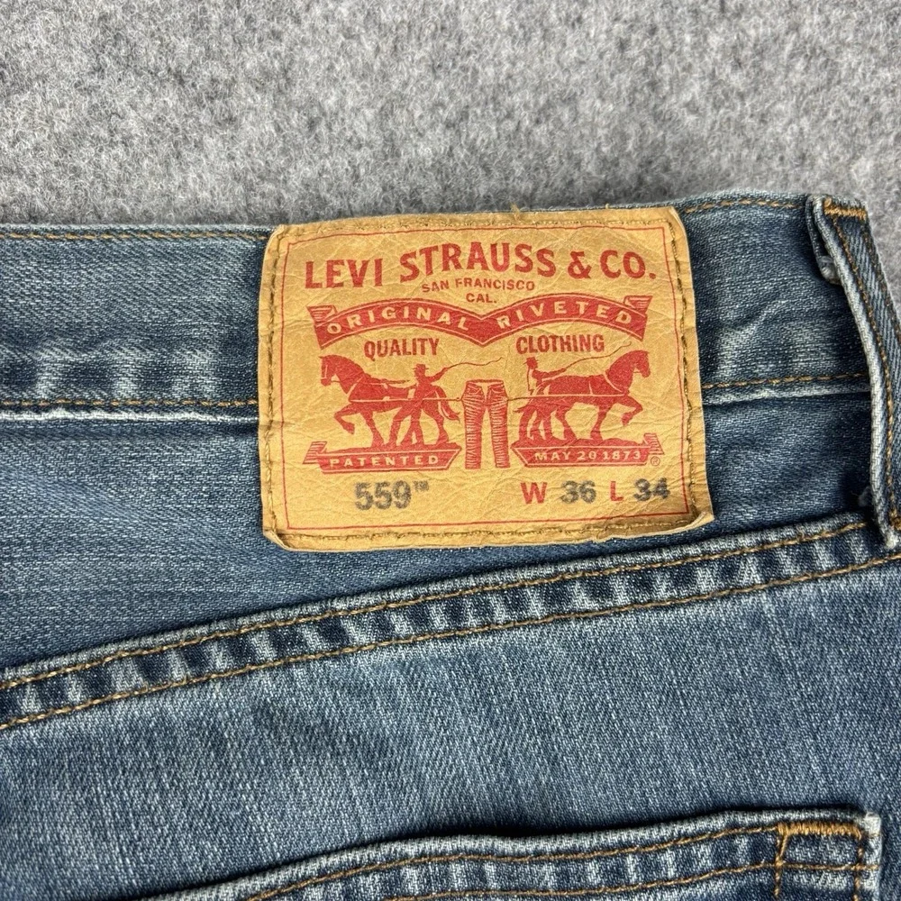 Levi's 559 Jeans Mens 36x34 Relaxed‎ Straight Medium Wash Classic Blue Denim EUC